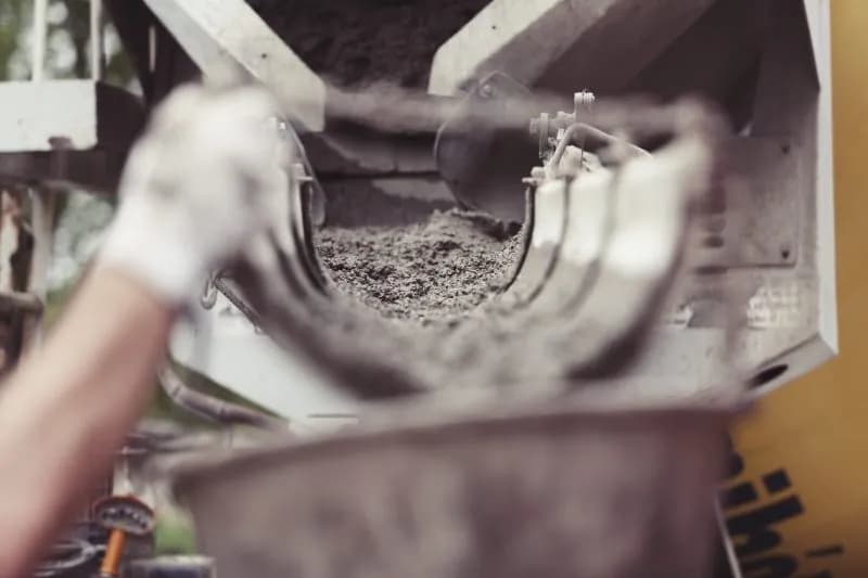 Ile worków wylewki na m3? Sprawdź, aby uniknąć zbędnych kosztów